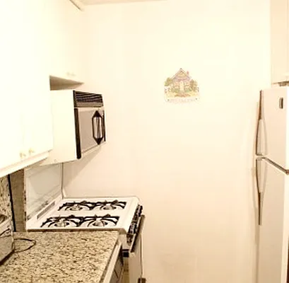 Rented by Maison International | media 12