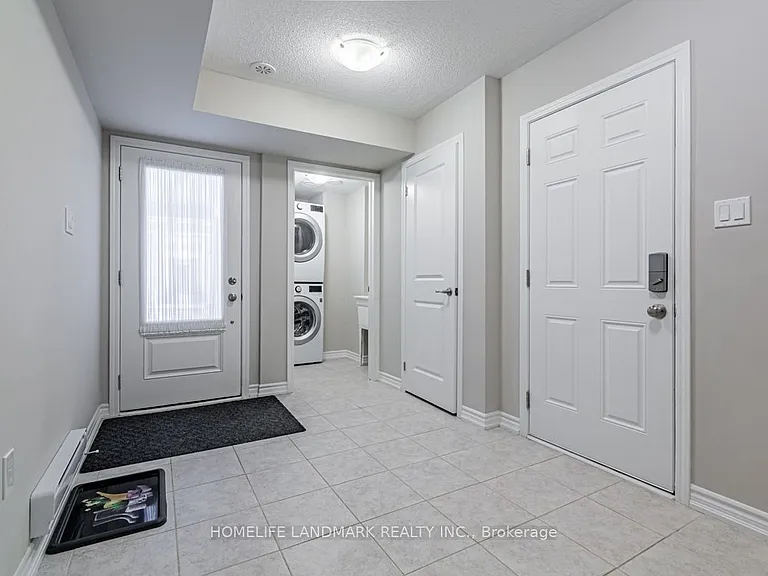 146 Stork St — Photo 2
