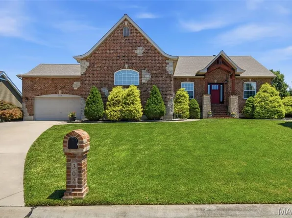 302 Crystal Brook Ct, Lake Saint Louis, MO 63367