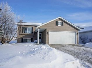 1943 53rd Ave S, Fargo, ND 58104