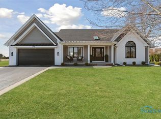2318 Mill Race Ct, Holland, OH 43528