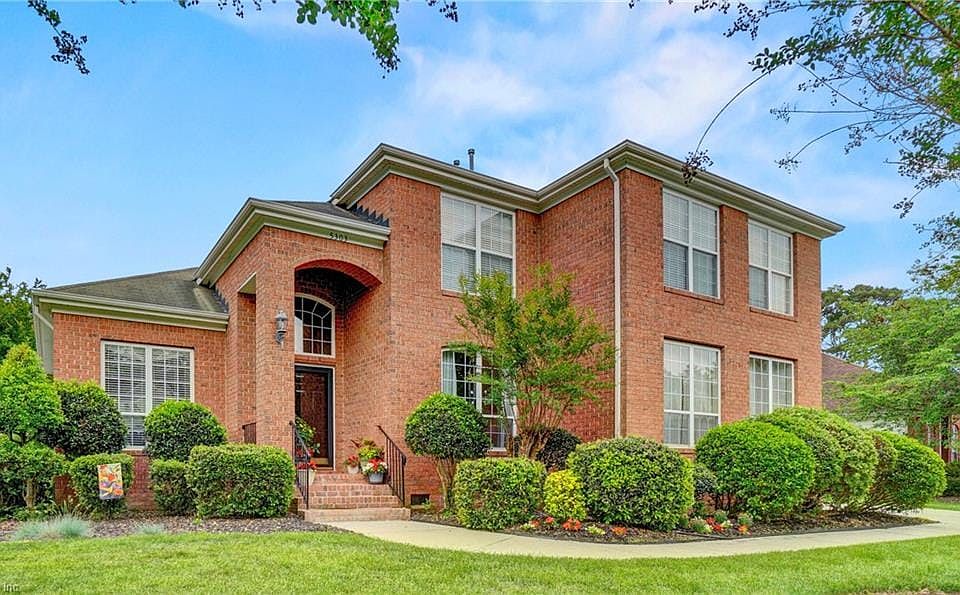 1st image of 5303 Doral Woods Ct