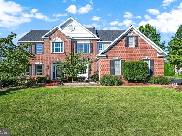3341 Harwood Ln, Sinking Spring, PA 19608