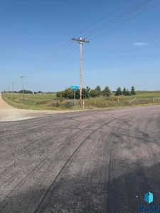 463 Avenue, Hartford, SD, 57033