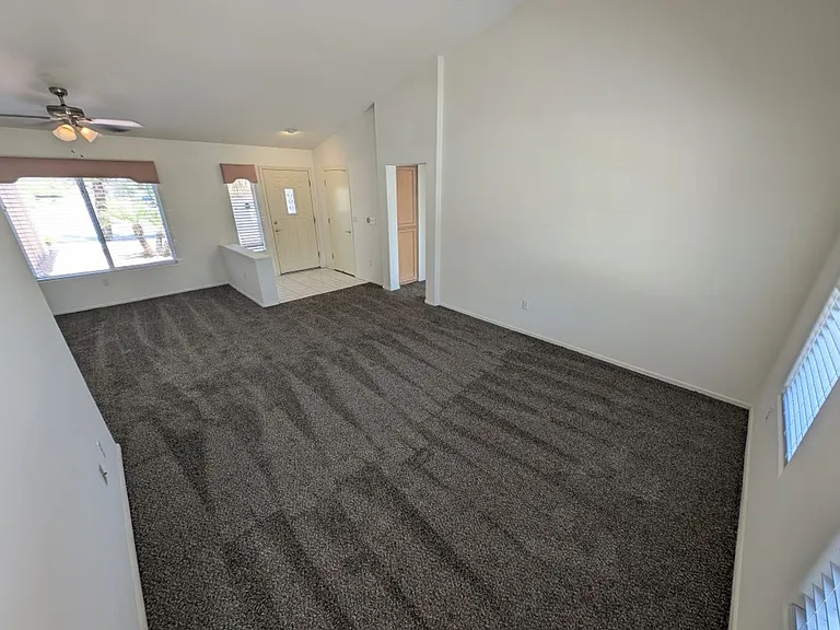 10113 Crescent Creek Dr — Photo 6