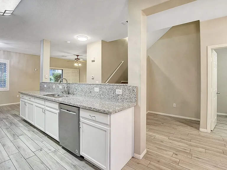 716 Peachy Canyon Cir #103 — Photo 16