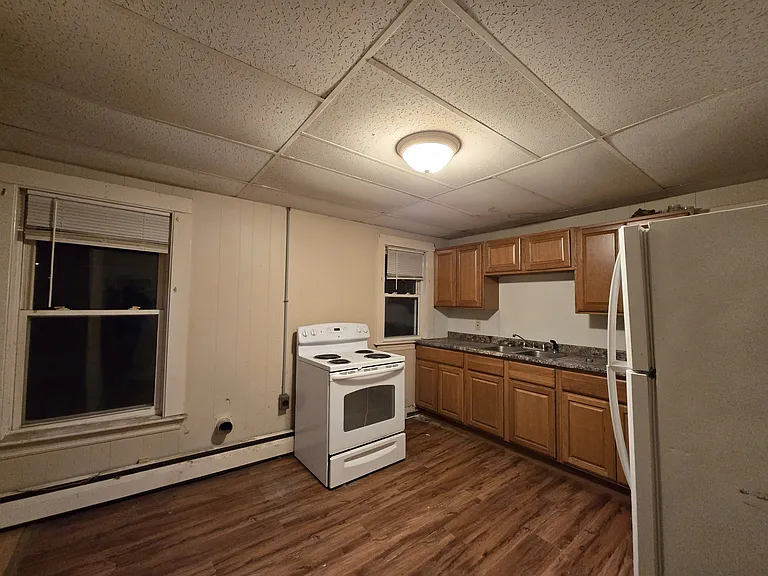 323 Cumberland St — Photo 10