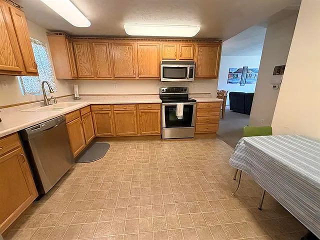 519 Briggs Ave — Photo 6