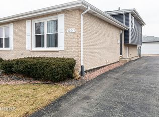 12041 Van Beveren Dr, Alsip, IL 60803