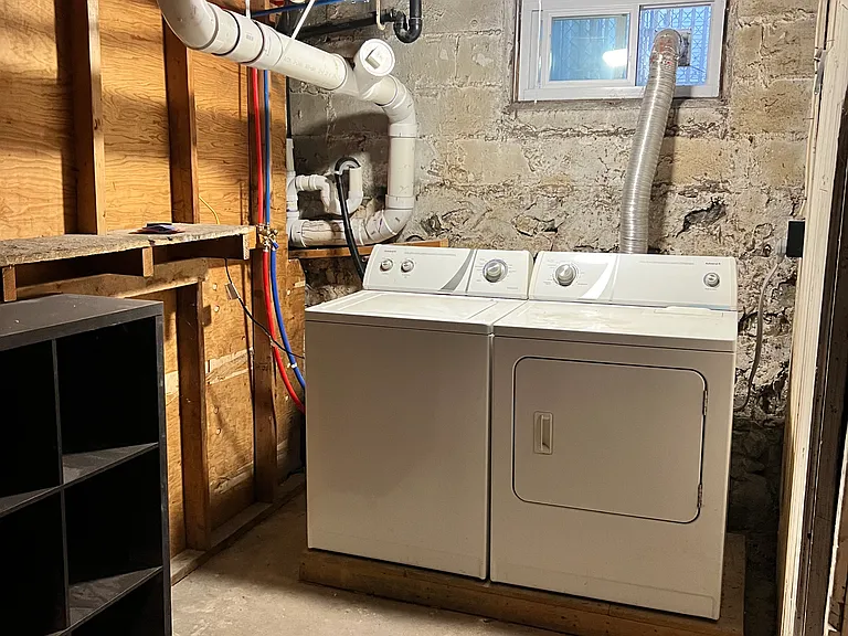 80 Dana St — Photo 15