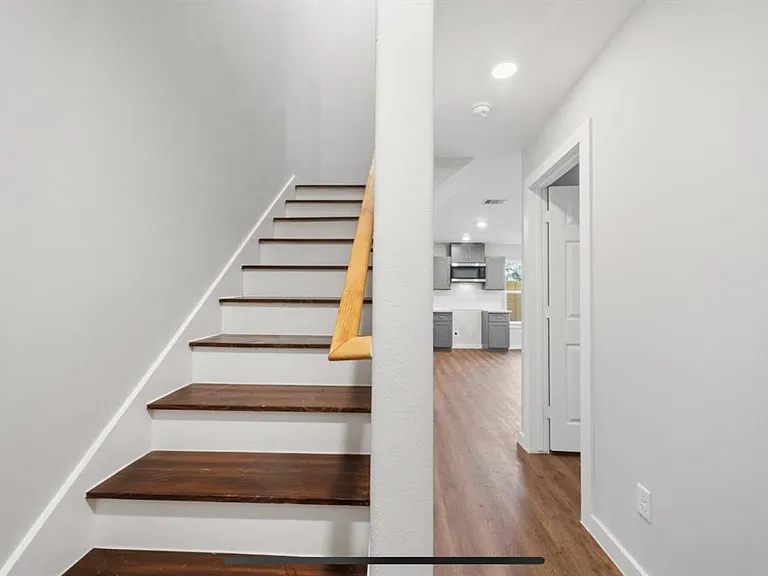 6004 Wedgefield St #B — Photo 10