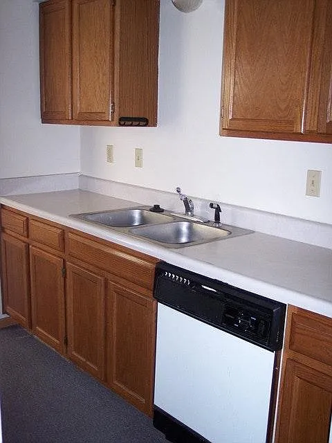 KITCHEN VIEW 3