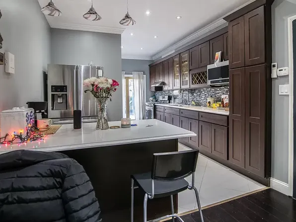 1817 Bleecker Street image 1 of 19