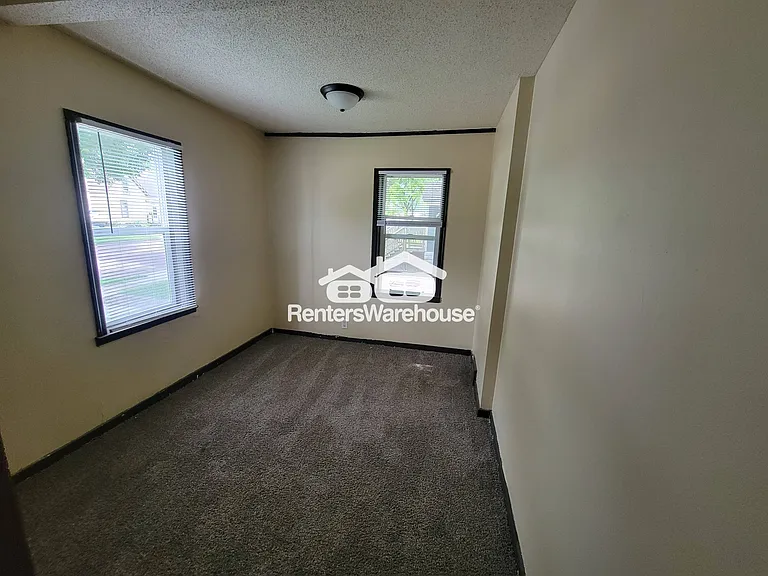 401 N Dewey St — Photo 10