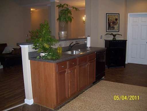 5th image of 305 Tuggle Ct