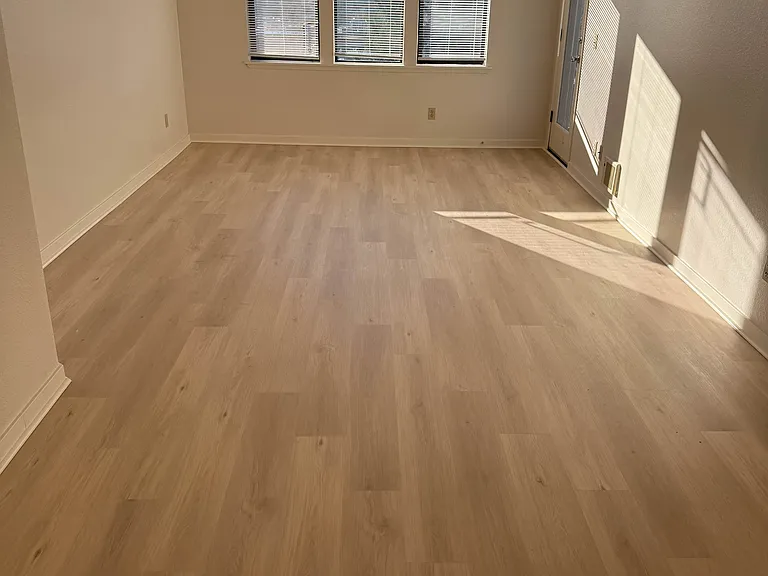 Portage Bay Apartments — Photo 10