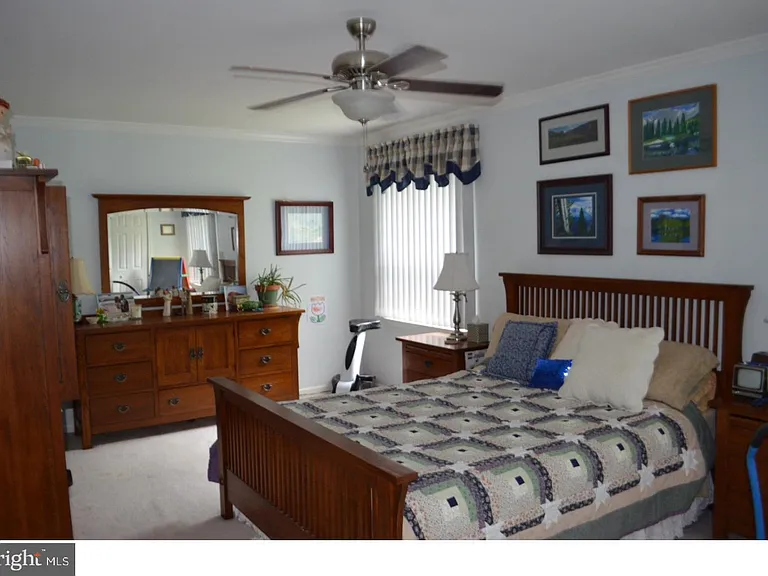 302 Doral Dr — Photo 12