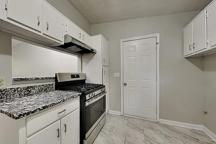2093 Drake Ct — Photo 5
