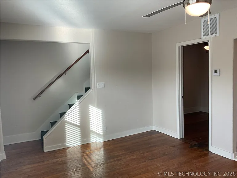 1349 E 6th St — Photo 5