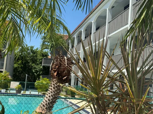 651 Pine Drive #302, Pompano Beach, FL 33060