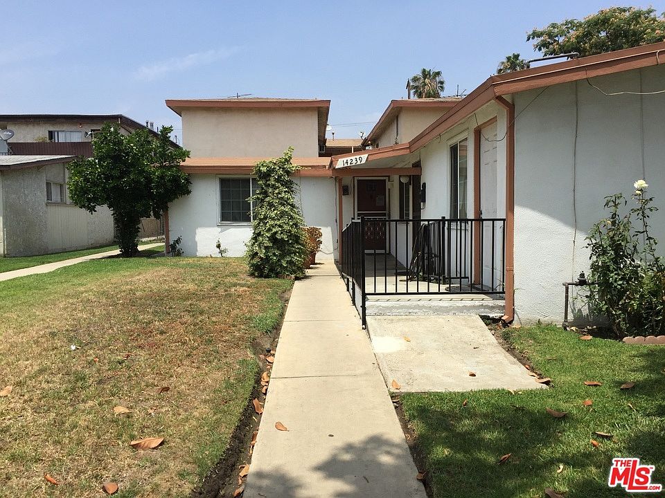 1st image of 14239 Roscoe Blvd
