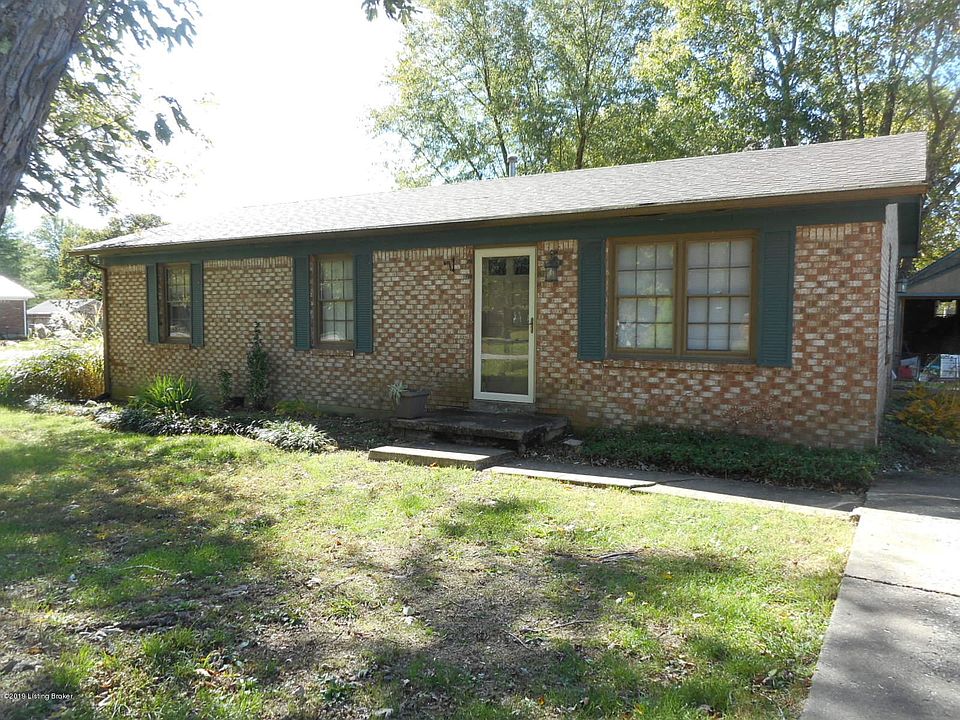 1st image of 300 Farmers Ln