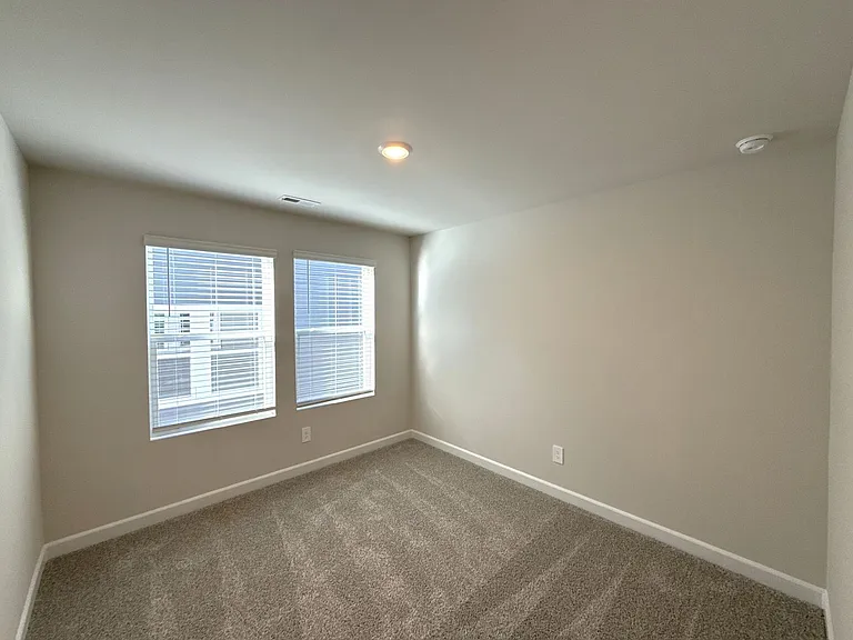 125 Utility Ln #F — Photo 12