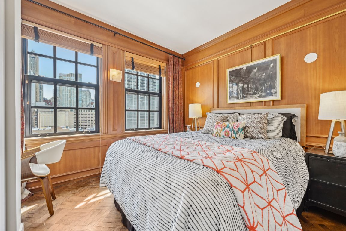 E Elm St-3004-032.jpg