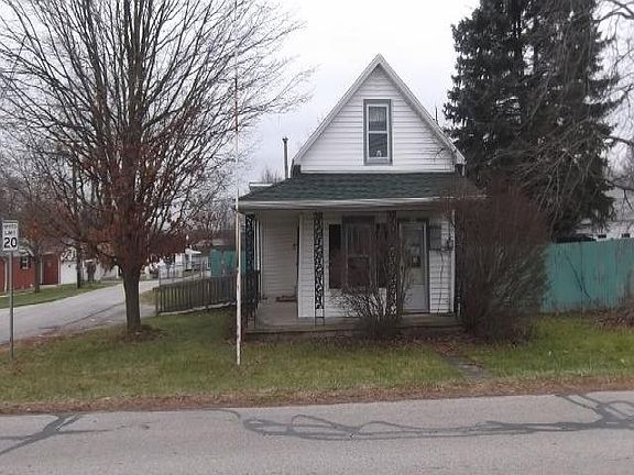 2nd image of 9001 W Jackson St