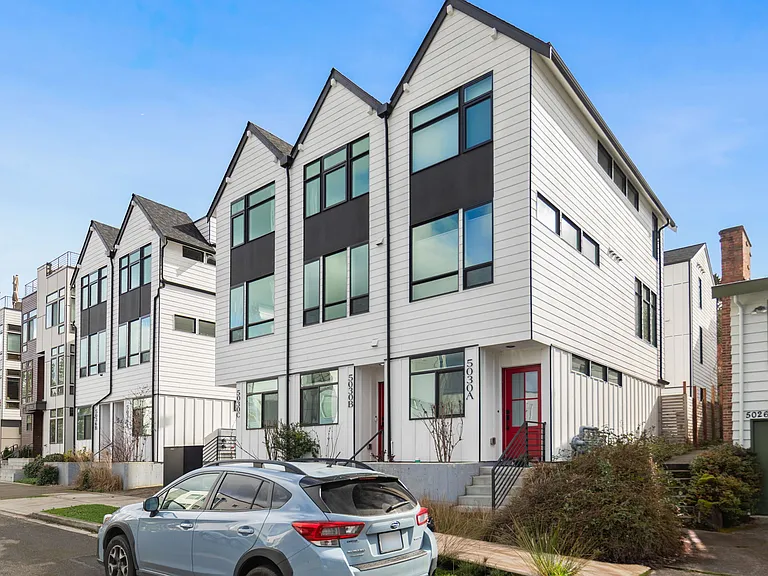 5030 Sand Point Pl NE — Photo 24