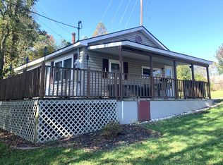 139 Garten Ln, Oak Hill, WV 25901