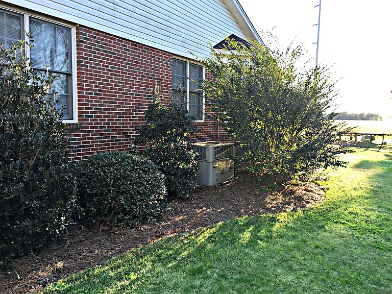638 Amberdale West Cir — Photo 2