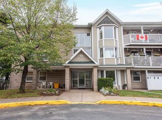 87 Kearney Lake Rd #109, Halifax, NS B3M4H1