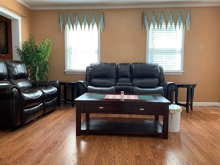 102 McCarthy Rd — Photo 3