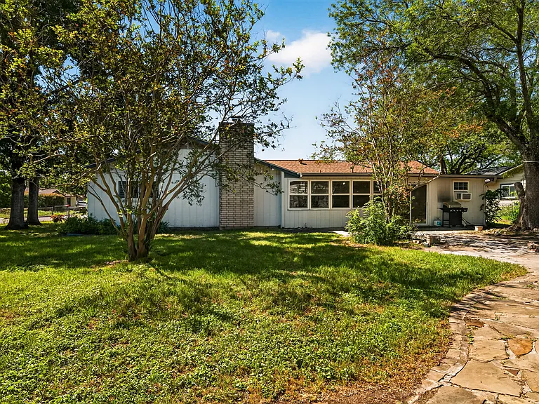 7239 Bridle Path — Photo 28