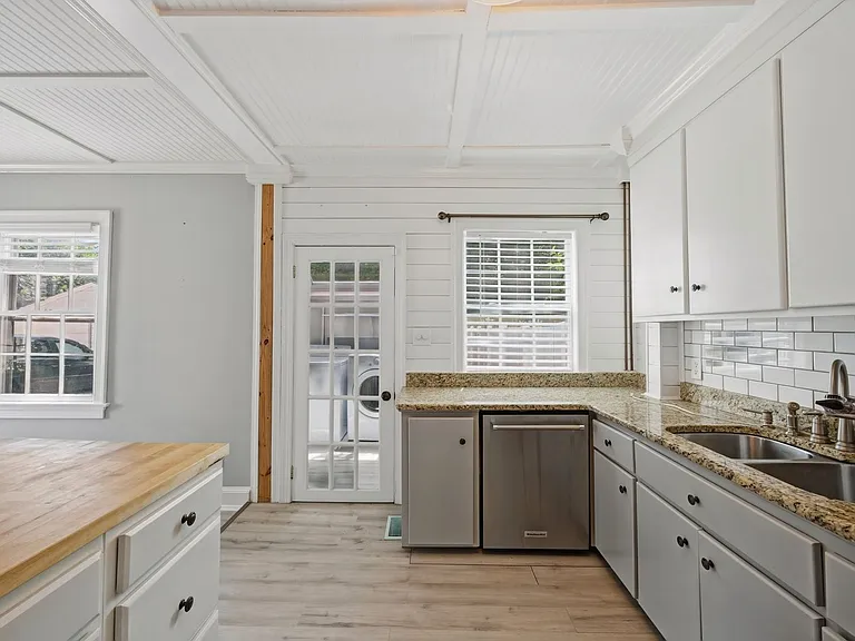 305 Palen Ave — Photo 8