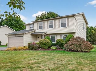 13 Hillcrest Dr, Hamlin, NY 14464