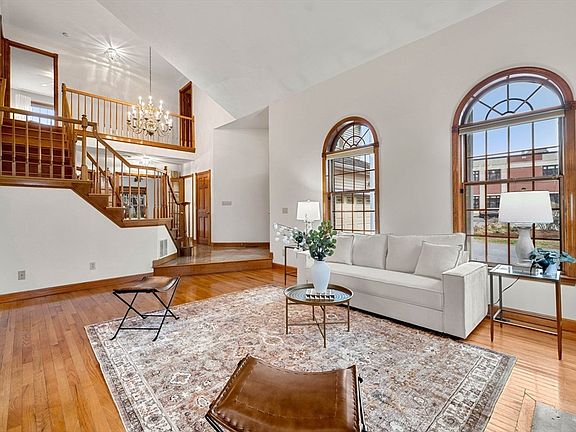 5th image of 1 Briarwood Ln