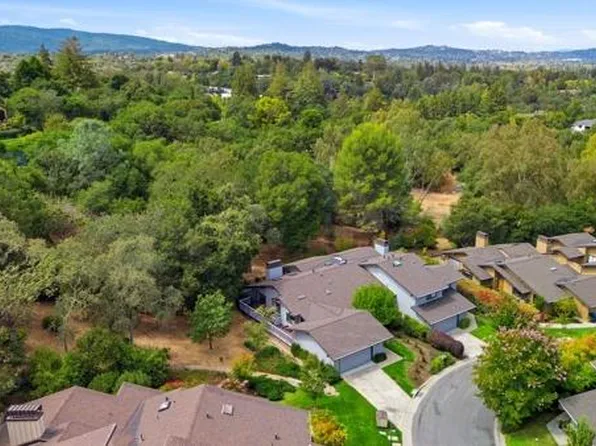 11 Biltmore Ln, Menlo Park, CA 94025