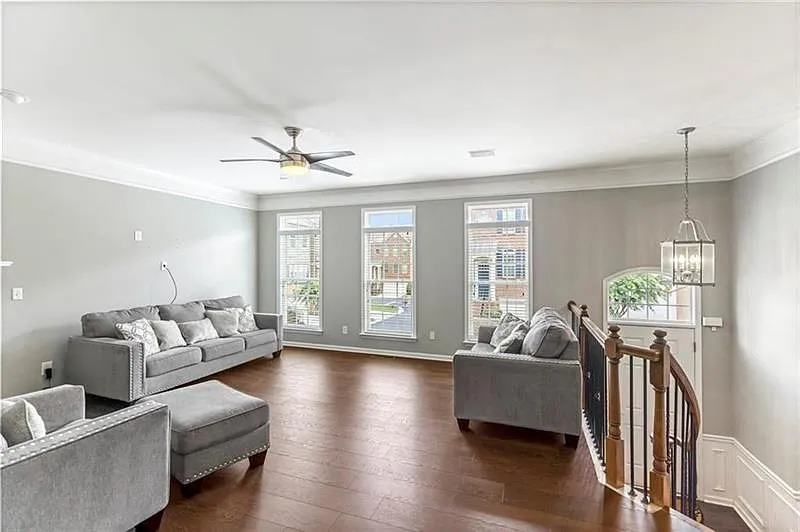 3 bed, 3.5 bath, 2382 sqft, $3,350 — Photo 4