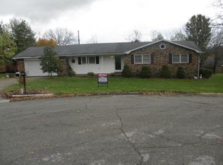 505 Cherokee Cir, Maysville, KY 41056