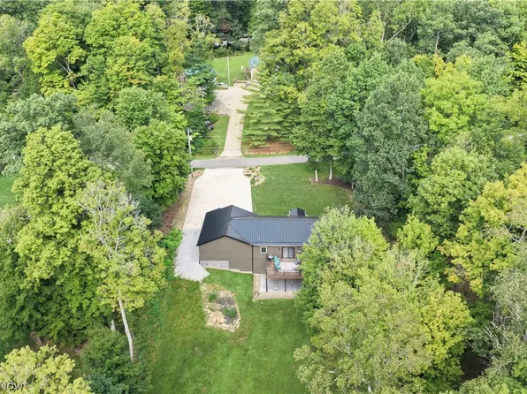 2630 Constance Dr, Millersburg, OH 44654