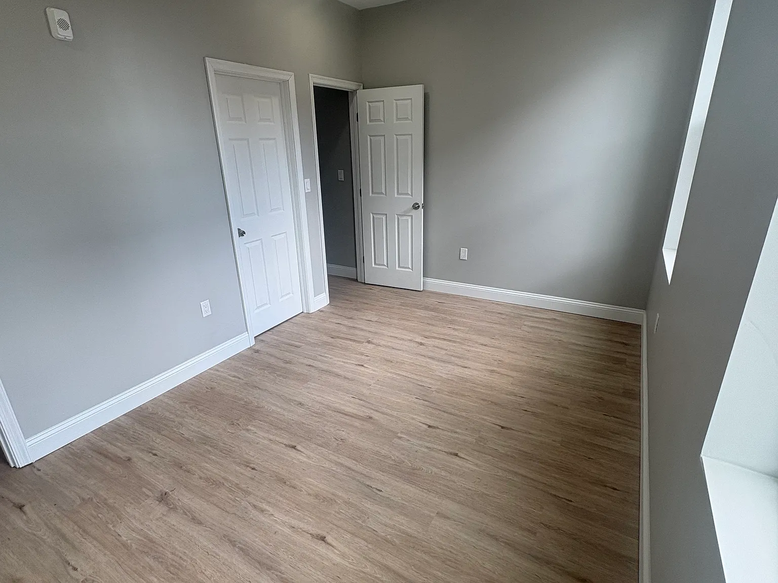 1 bed, $1,350 — Photo 3