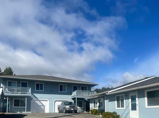 602 Easy St #F, Brookings, OR 97415