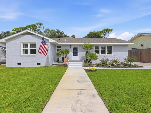 7711 Woodland Dr., Myrtle Beach, SC 29572