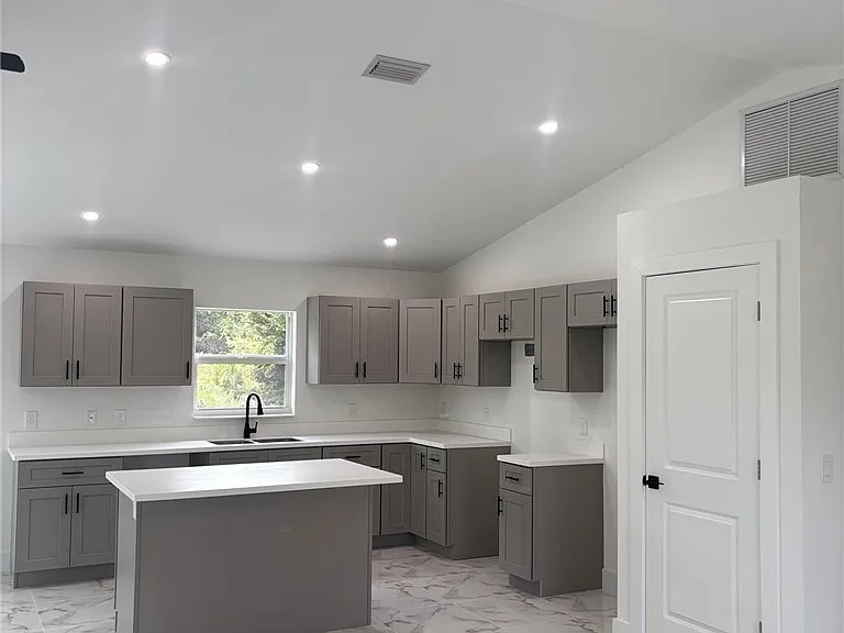 709 Ledge St — Photo 27