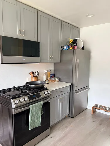 802 Riverside St Photo 1
