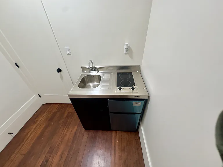 1303 Adeline St — Photo 13