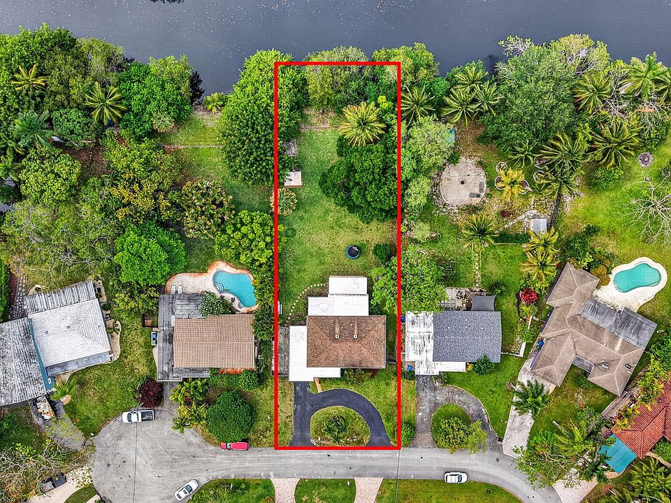 1st image of 633 NW 30th Street