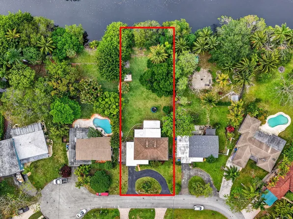 633 NW 30th Street, Wilton Manors, FL 33311